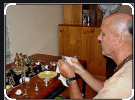 Indradyumna Swami Worships the Salagram Sila