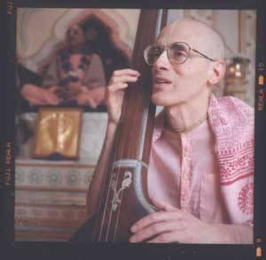 The Gopis Enchanted by Krsna's Flute Narration by Dravida das - Touchstone Media