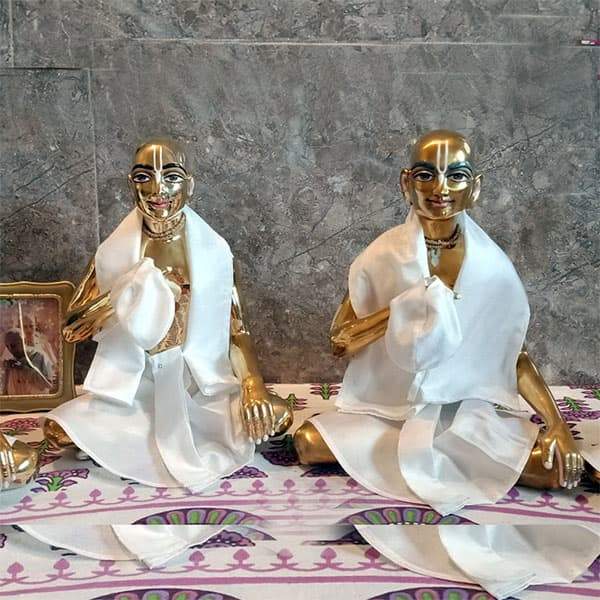 The Six Goswamis of Vrindavan Brass Deities